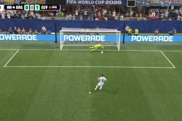 Argjentina totalisht në hije, Egjipti befason kampionët e botës. Messi humb penalltinë (video)
