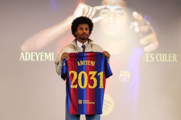 Adeyemi flet si futbollist i Barçës: ”Më bindi Flick, erdha te klubi i idhujve të mi