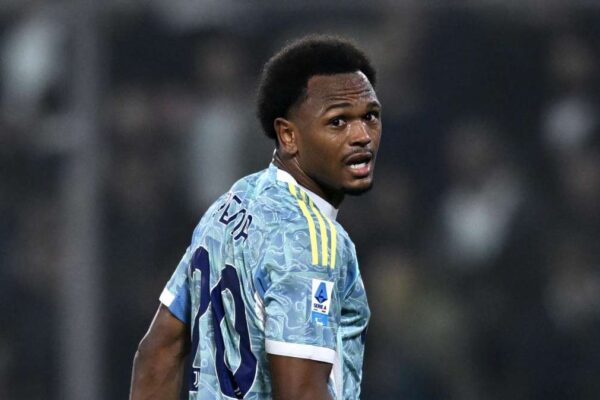 Shënoi vetëm 2 gola dhe zhgënjeu në debutimin e tij, Juventus largon në formë huazimi sulmuesin