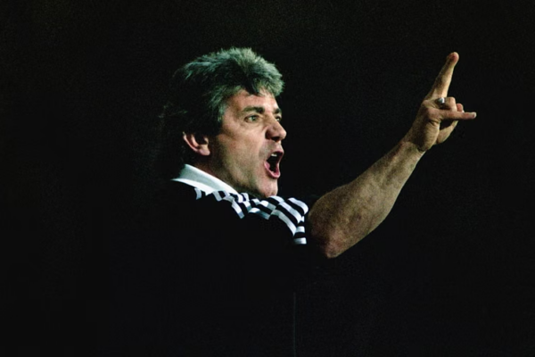 Legjenda e futbollit anglez, Kevin Keegan, ka ndërruar jetë në moshën 75-vjeçare