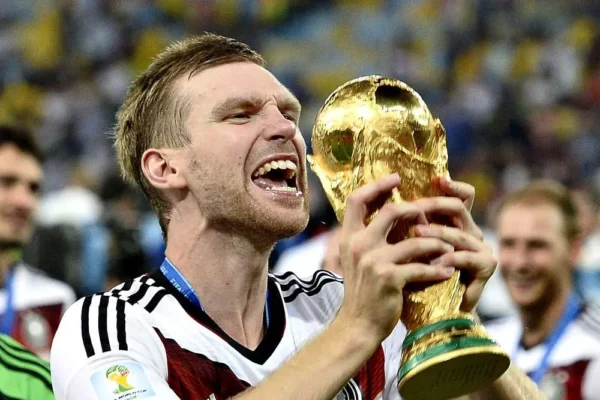 Gjermania nis një epokë të re edhe me Mertesacker, drejtorin e ri të përgjithshëm sportiv