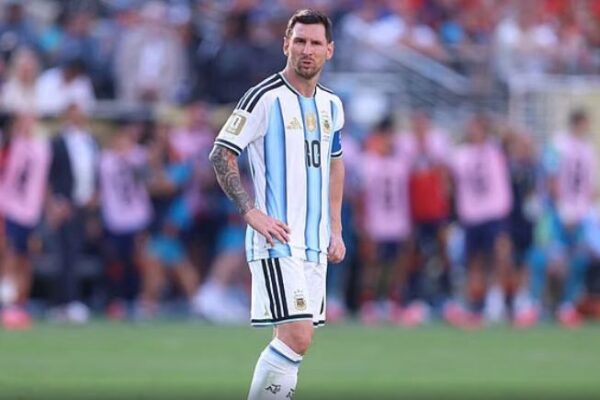 Messi thyen heshtjen: Dhimbje e madhe që do të duhet shumë kohë për t’u shëruar. Urime Spanjës
