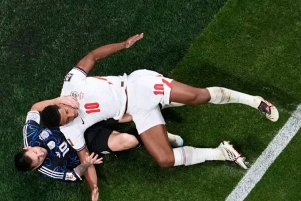 “Rasti i parë nuk ishte faull?”, zbulohet biseda mes Bellingham dhe Messi-t (video)