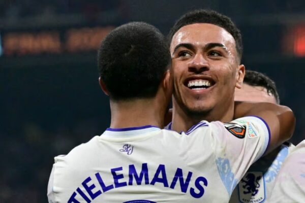 Tielemans tek United dhe Rogers te Chelsea, Milan “fërkon duart” dhe pret nderin e madh nga Aston Villa