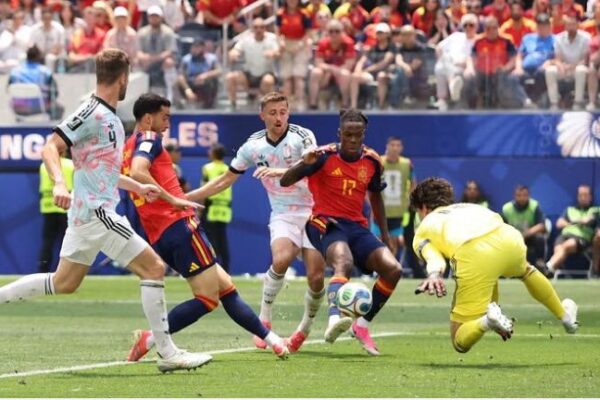 Spanja eliminon Belgjikën, në gjysmëfinale e pret Franca