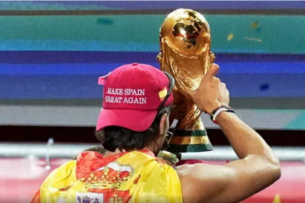 “Ta bëjmë Spanjën madhështore sërish”; Ferran Torres tallet me Trump gjatë festimeve