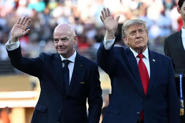 BE kundër Infantinos: FIFA shfrytëzon çdo mundësi komerciale, por futbolli nuk është bejsboll