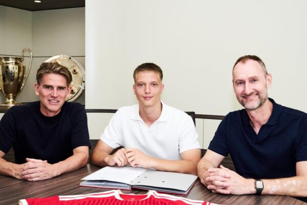 Erblin Osmani rinovonon kontratën me FC Bayern