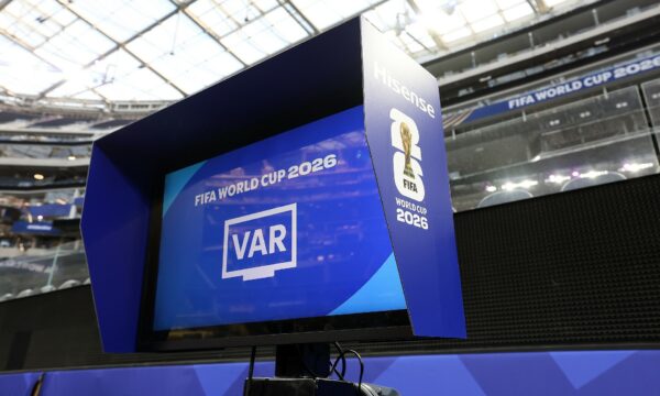 FIFA e bën një ndryshim të madh në sistemin VAR, para ndeshjes Angli – Argjentinë
