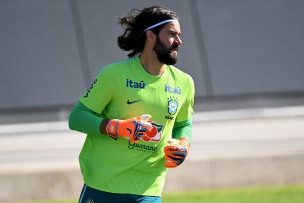 Alisson: Fakti që nuk na shohin favoritë na karikon, me Ancelotti atmosfera është ndryshe