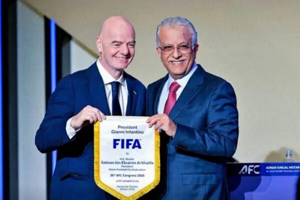 Konfederata Aziatike e Futbollit i bashkohet UEFA-s dhe CONCACAF-it dhe refuzon propozimin e FIFA-s