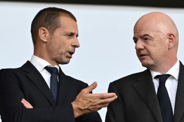 UEFA i shpall luftë FIFA-s: Është “kaluar vija e kuqe” duke përmbysur të kuqen e Balogun!