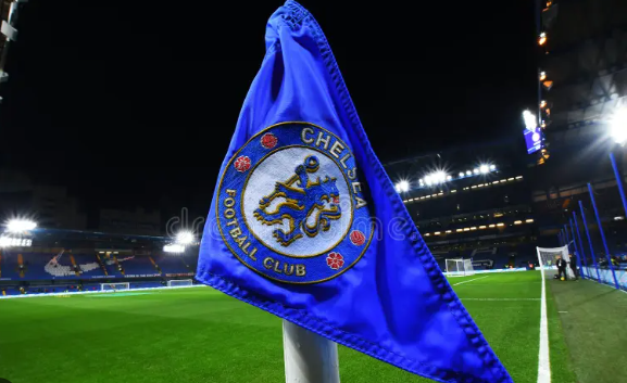 Shpenzime të mëdha por nuk ka bllokim merkatoje, Chelsea shpëton me një gjobë