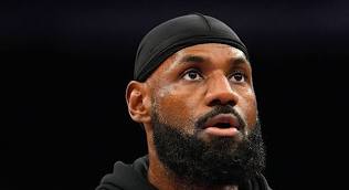 LeBron James firmos me Philadelphia 76ers, vendos rekord historik të fitimeve në NBA