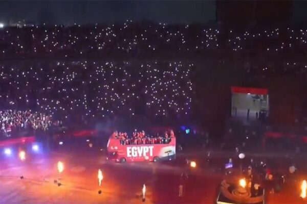 Festë e madhe në stadium dhe dhurata faraonike për futbollistët e stafin e Egjipitit