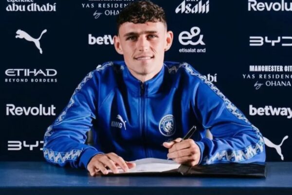 E kërkonin Barcelona dhe Milan, Phil Foden nuk pret gjatë de hedh firmën mbi kontratë