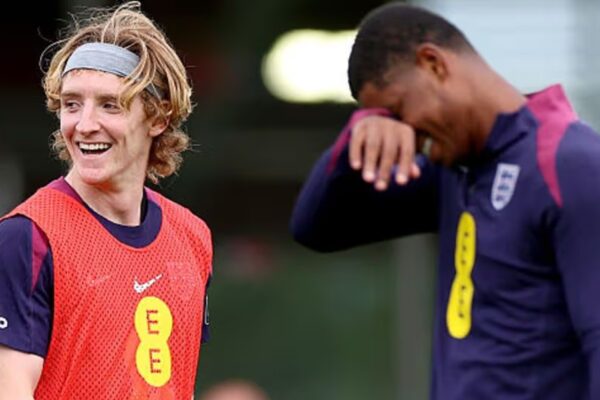 I zuri vendin te Barcelona, Gordon tregon anën tjetër të Rashford: Ai është keqkuptuar