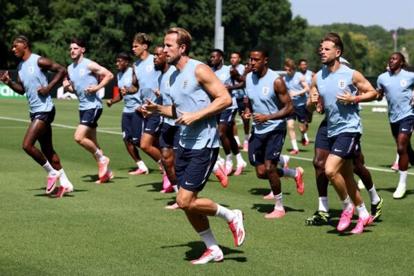 Anglia ka marrë dritën jeshile nga FIFA për vendosjen e postblloqeve rreth perimetrit të hotelit të ekipit në Meksikë