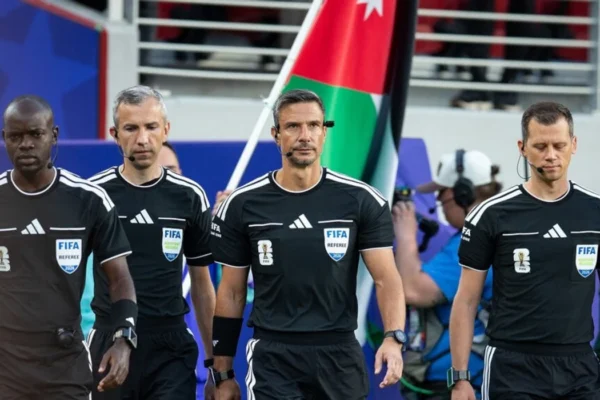 FIFA cakton gjyqtarët për finalen e Kupës së Botës