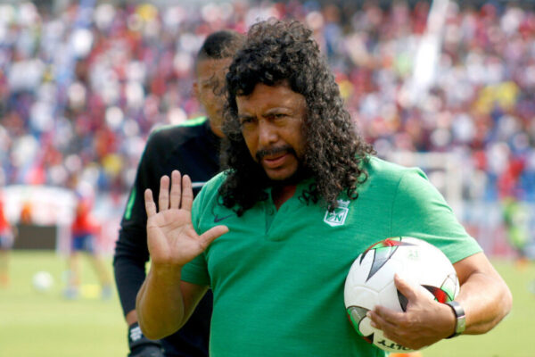 Vila e blerë me paratë e pista të Escobarit? Sekuestrohet rezidenca e René Higuita