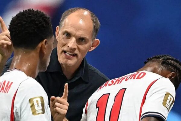 Tuchel u bën thirrje prindërve: Justifikoni mungesën e fëmijëve në shkollë dhe lërini që të shikojnë Meksikë-Angli!