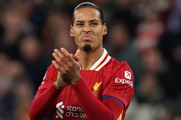 Milan tani ka një objektiv të madh për mbrojtjen Ibrahimovic kërkon të sjellë Van Dijk