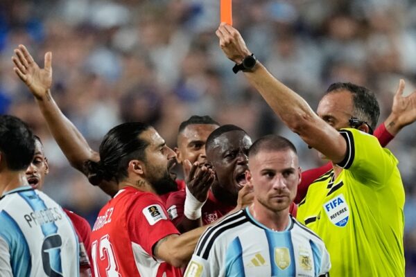 Anglezët tashmë e quajnë “Vargentina”, të gjitha favoret e dyshuara për Messi&co