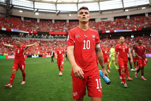 “Kemi shkruar historinë”. Granit Xhaka krenar për Zvicrën dhe zbulon sekretin e gjuajtjes te penalltitë