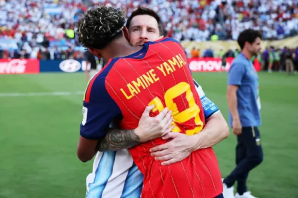 “Ato fjalë vlejnë më shumë se medalja që mbaj në qafë”, Yamal: Ja çfarë më tha Messi në përqafimin pas finales së Kupës së Botës