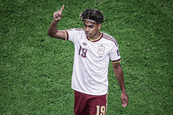 Lamine Yamal: Respekt për Messi por s’dua të jem si ai, dua të ndjek rrugën time