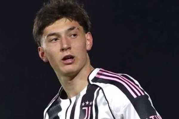 Juventusi e grumbullon në fazën përgatitore taletin shqiptar