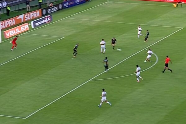 U bë i njohur në Kupën e Botës, Tim Payne shënon supergol në debutim te Club Olimpia