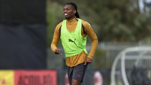 PERTH, AUSTRALIA - AUGUST 01: Rafael Leao of AC Milan looks on during an AC Milan Training at Sam Kerr Football Centre on August 01, 2026 in Perth, Australia. (Photo by Giuseppe Cottini/AC Milan via Getty Images)