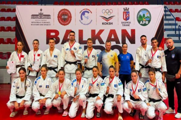 Kosova shkëlqen në Kampionatin Ballkanik të Xhudos, fiton nëntë medalje në Tiranë