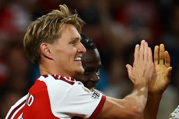 Arsenal-i e nis me fitore, kundër Coventry nuk ka history (Video)