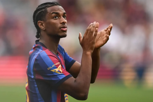 Balde njofton Barcelonën me vendimin e tij