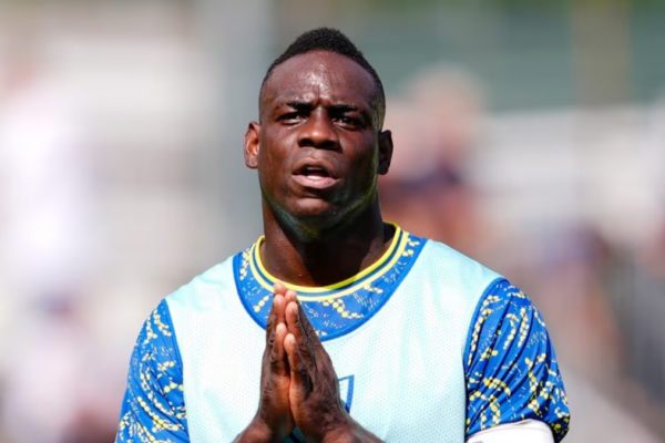 Balotelli për kaosin e emigrantëve në Ceuta: “Italia për italianët, Europa për europianët dhe Afrika për afrikanët”