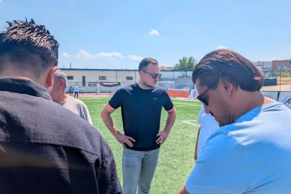 Kryetari i Komunës së Gjilanit, Alban Hyseni, takohet me zyrtarët FC Dritës dhe SC Gjilanit, premton investime në stadium