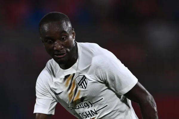 Interi nuk heq dorë nga Diaby, por Bayer Leverkusen këmbëngul. Al-Ittihad nuk pranon shkëmbimin me Asllanin