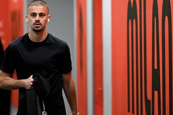 Lamtumirë Juventus, Zhegrova befason me klubin e ri