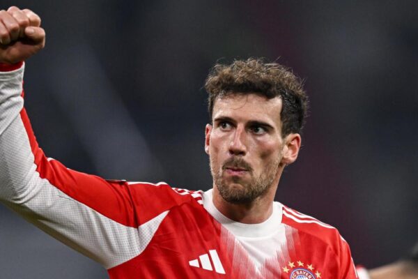 U largua nga Bayern si lojtar i lirë, mesfushori gjerman nis bisedimet për kalimin në Premier League
