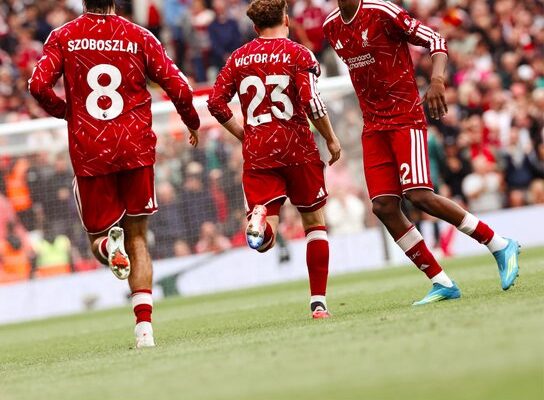 Liverpooli ndalet nga Nottingham Forest, barazim 2-2 në “Anfield”