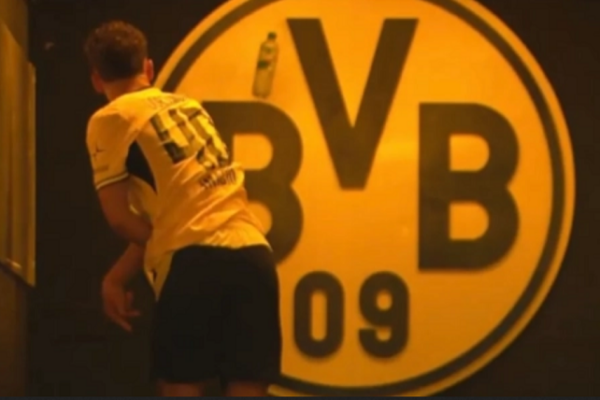 Dortmund, të gjithë kundër Inacio-s: gjesti që ka tërbuar tifozët (Video)