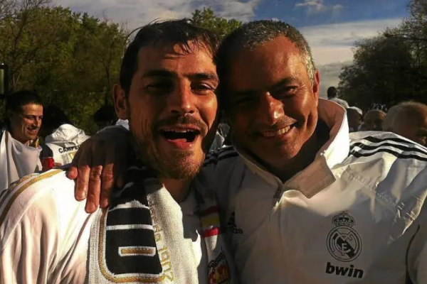 Shpërthimi i tërbuar i Mourinhos te Real Madridi: “U çmend, na thirri të gjithëve dhe na tha gjithçka…”