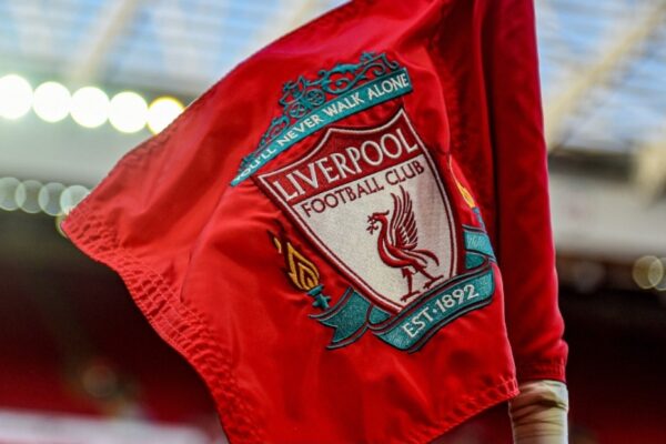 Vjen zyrtarizmit, Liverpool transferon yllin e Barcelonës