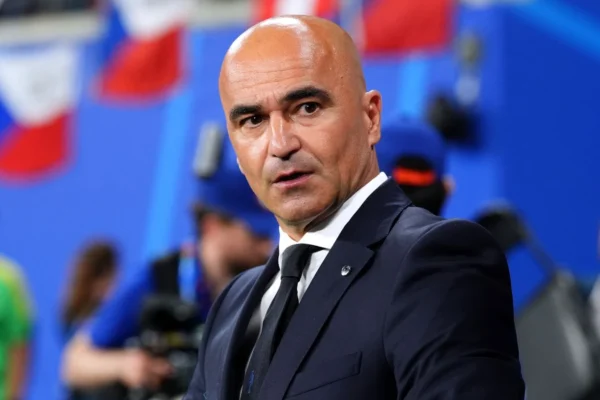 Holanda gjen pasardhësin e Koeman, Roberto Martinez shfaqet si favorit