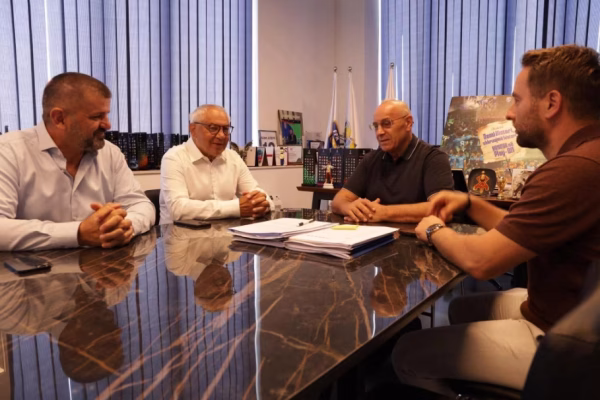 Trajneri i famshëm Felix Magath, takohet me Agim Ademin e FFK-së