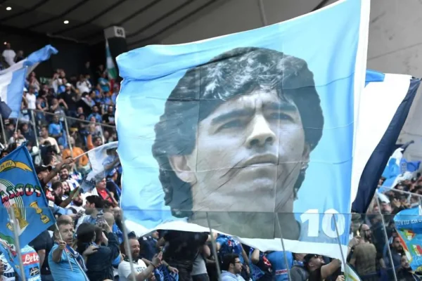 Vdekja e Maradonës, dëshmia tronditëse e masazhatorit: “Nuk donte të ngrihej nga shtrati, as të hante”