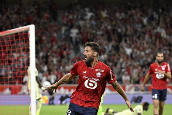 Giroud e nis sezonin e ri në mënyrë fanastike, shkruan historinë që në javën e parë