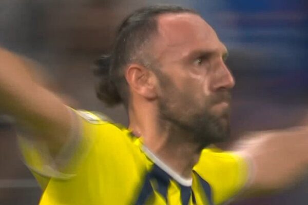Gola shqiptarësh në Champions League, Muriqi dhe Arbër Hoxha gjejnë rrjetën (video)